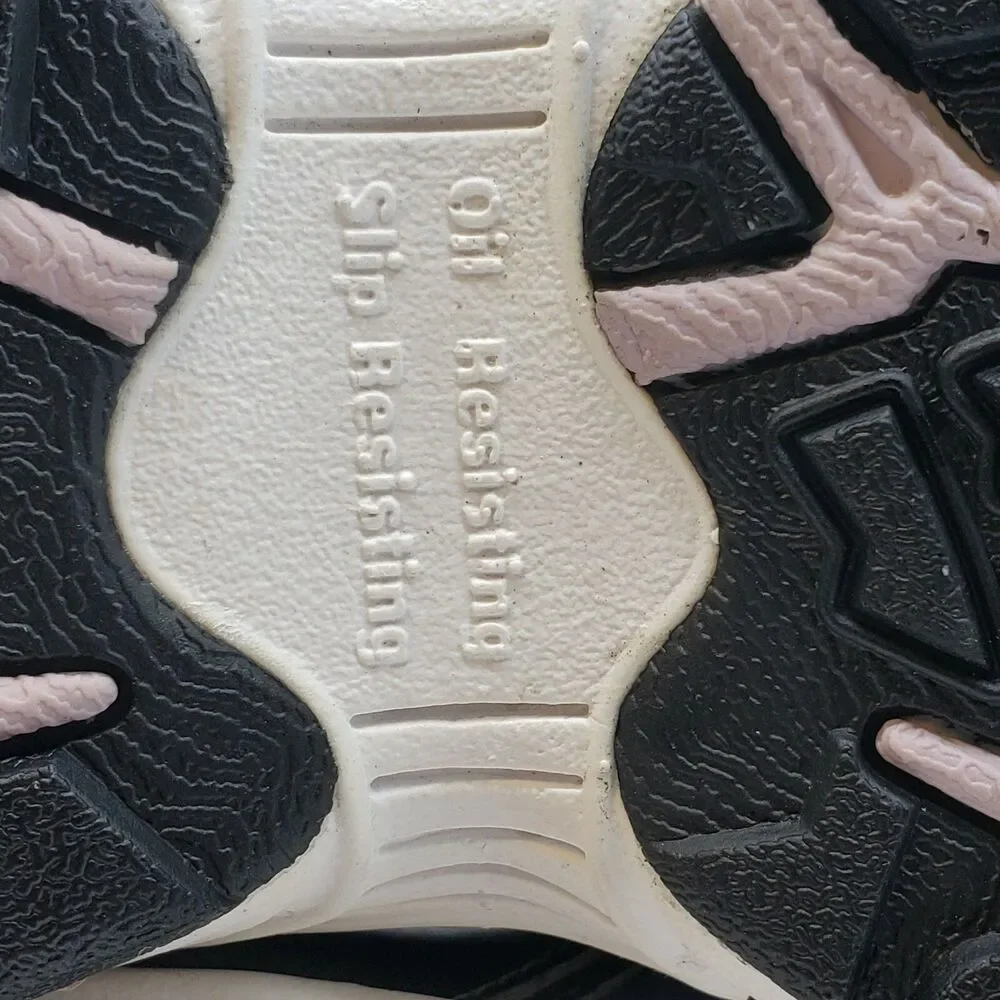 Reebok gray composite